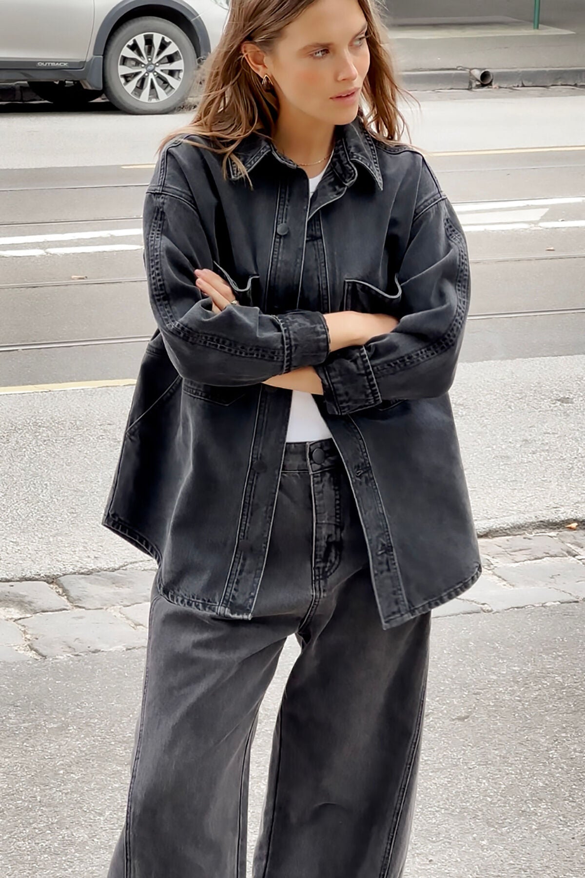 
                  
                    BOBBI SIDE POCKET DENIM SHACKET/WASHED BLACK
                  
                