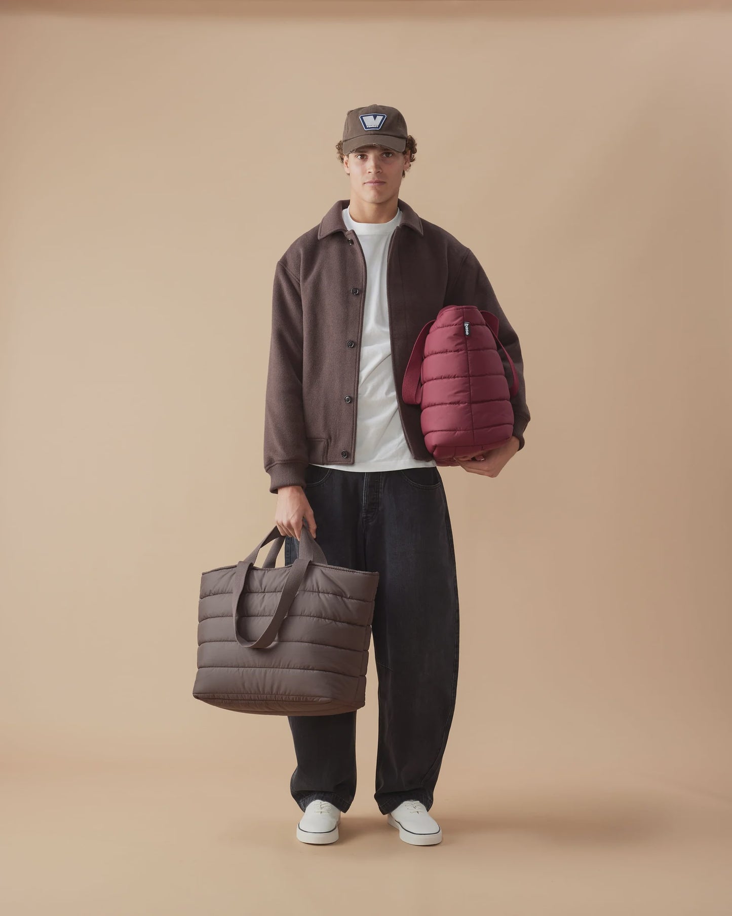 
                  
                    Take It Base Bag Chocolate
                  
                