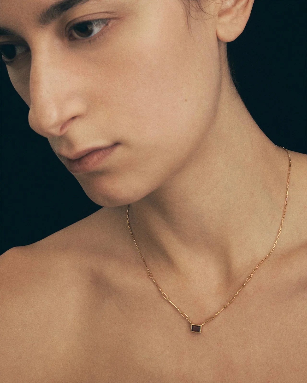 
                  
                    Ember Necklace 18k Gold Vermeil l Garnet
                  
                