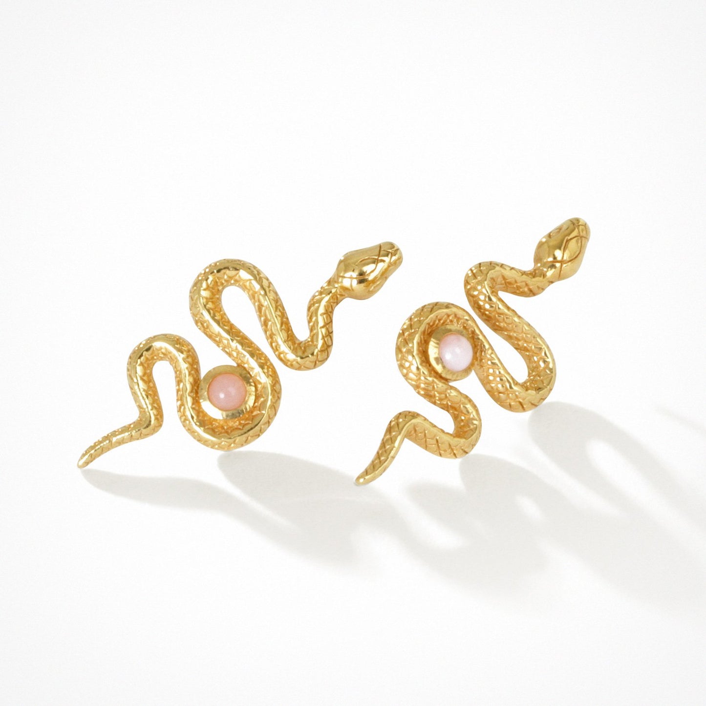 
                  
                    Serpent Studs Gold
                  
                
